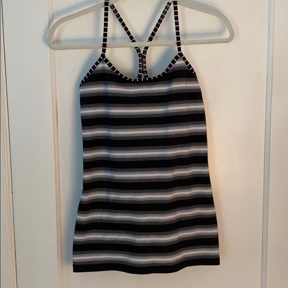 🍋 lululemon power Y tank - Picture 2 of 4